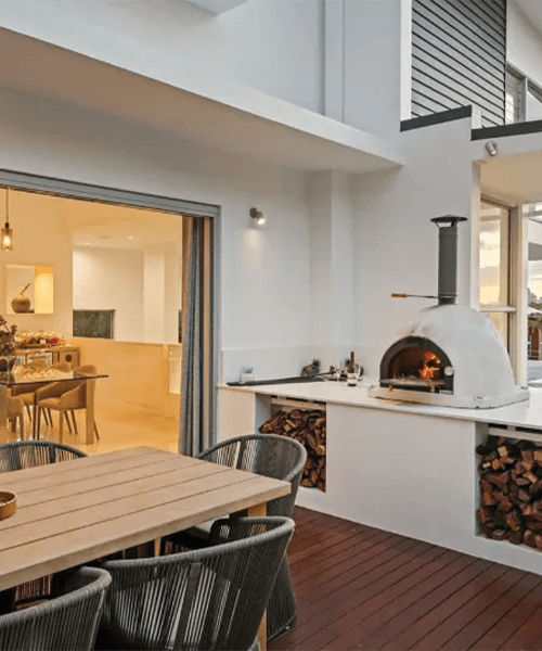 Residential builders building a patio in Brisbane